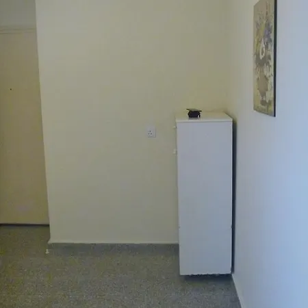 3bdr 55, Mavros Court 80 شقة